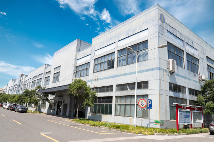 Ngoại thất nhà máy